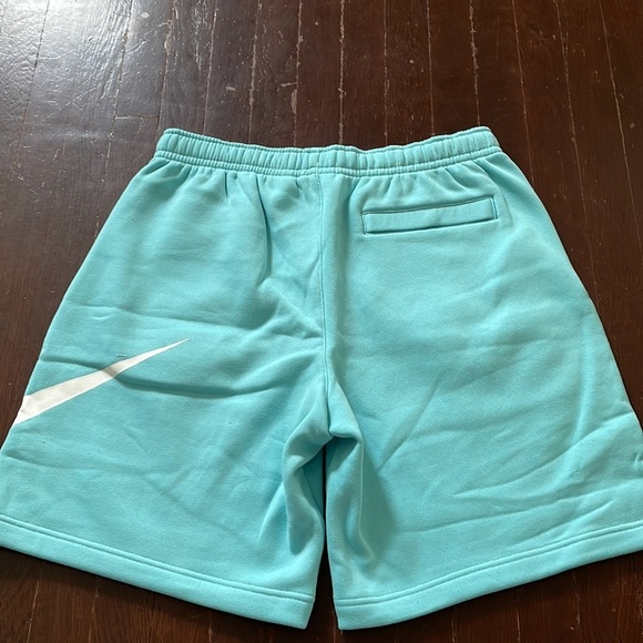 Men’s Nike Shorts With Pockets Large - Picture 9 of 13